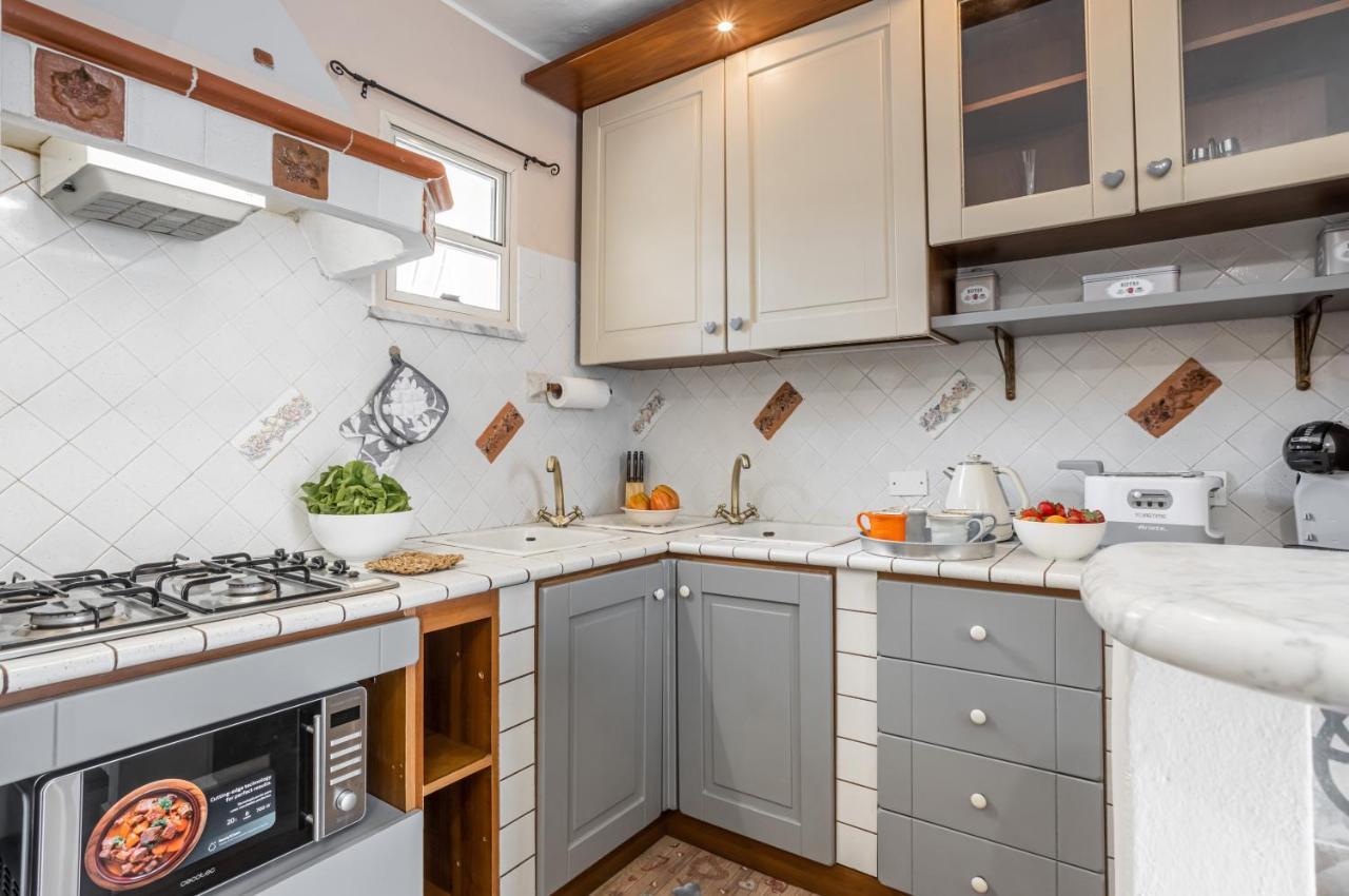 Oratoio Duplex Apartment With Parking Pisa Exterior photo